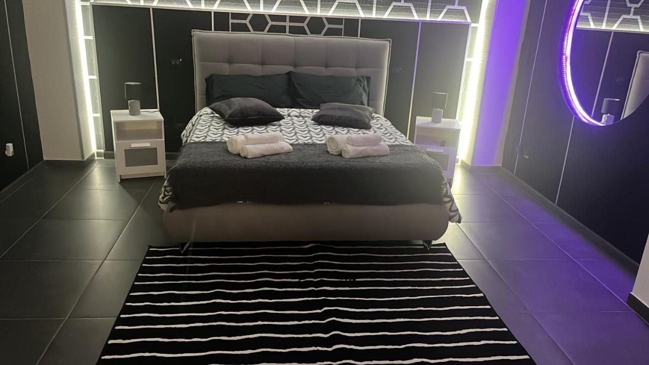 Luxury Suite Mimi Бари Екстериор снимка