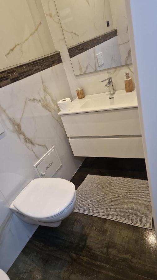 Luxury Suite Mimi Бари Екстериор снимка